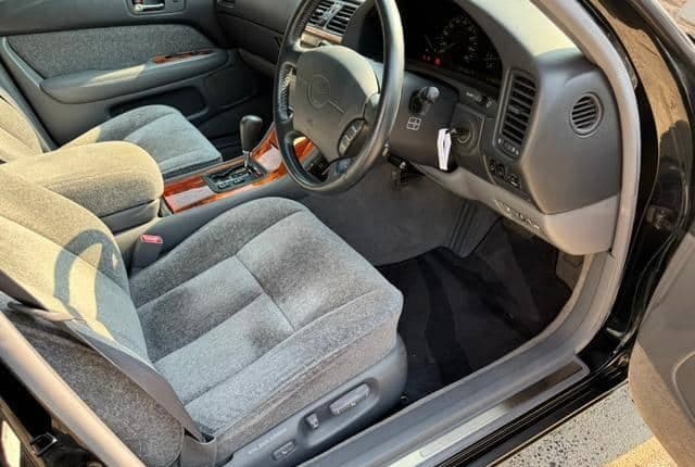 1999 Toyota Celsior JDM car for sale — photo 13 of 20