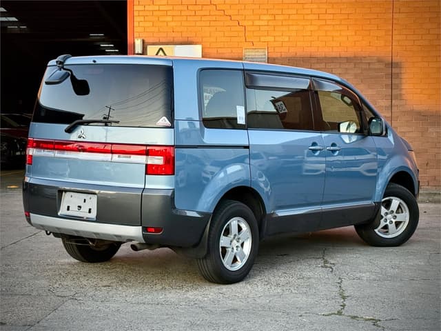 2010 Mitsubishi Delica JDM car for sale — photo 9 of 25