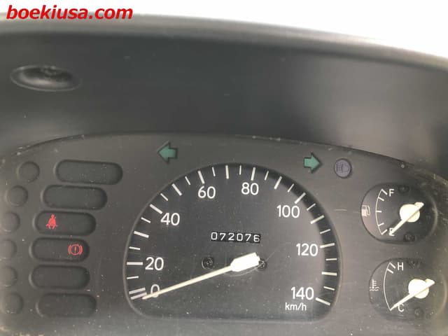 1996 Daihatsu Hijet JDM car for sale — photo 18 of 23