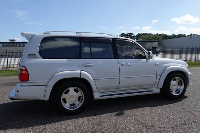 2001 Toyota Land Cruiser JDM car for sale — photo 16 of 19