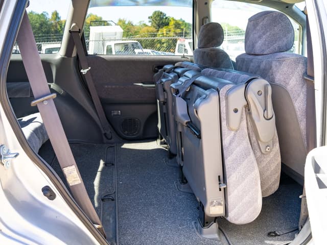1998 Honda Odyssey JDM car for sale — photo 15 of 19