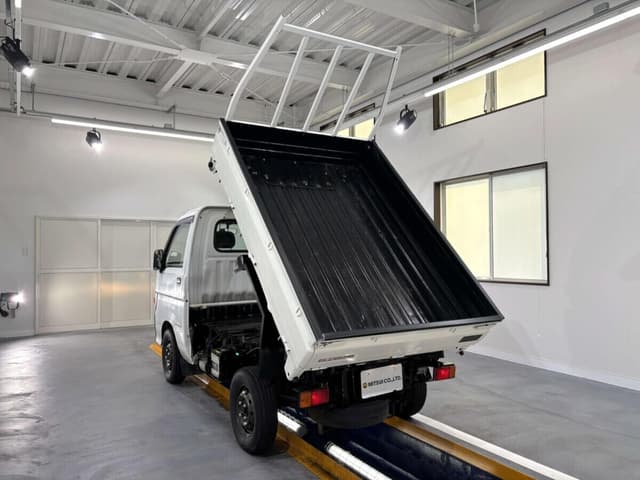 1997 Daihatsu Hijet JDM car for sale — photo 8 of 25