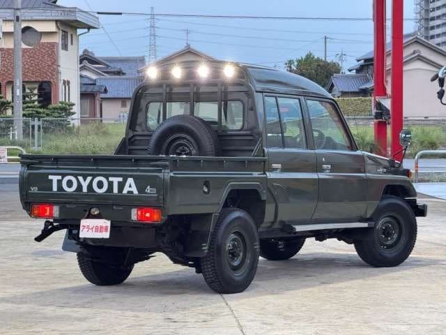 2001 Toyota Land Cruiser JDM car for sale — photo 12 of 25