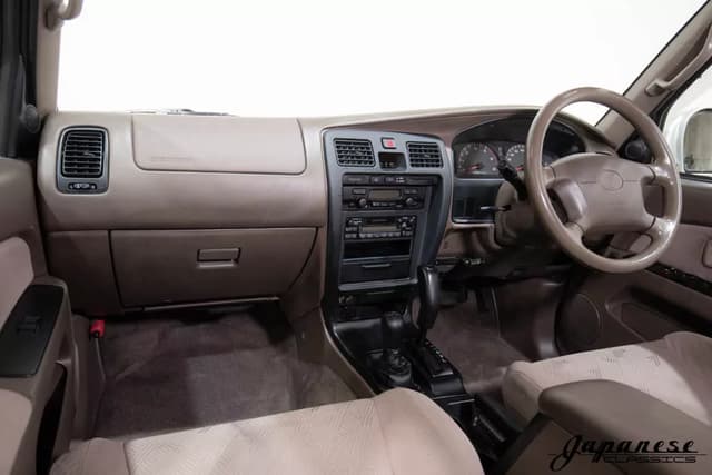 2000 Toyota Hilux Surf JDM car for sale — photo 9 of 25