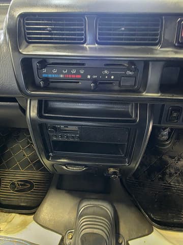 2002 Daihatsu Hijet JDM car for sale — photo 5 of 14