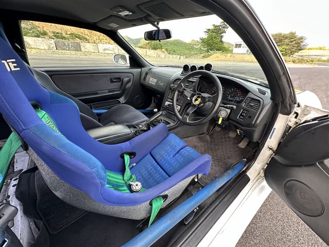 1997 Nissan Skyline JDM car for sale — photo 9 of 10