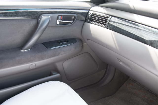 2000 Toyota Crown JDM car for sale — photo 16 of 25