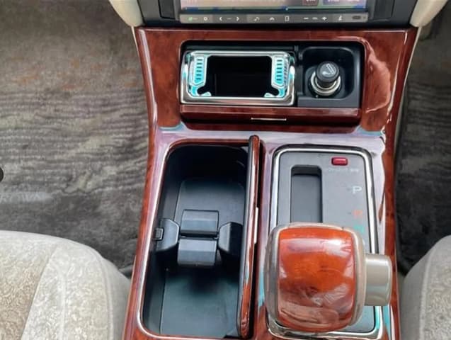 2000 Toyota Crown JDM car for sale — photo 12 of 25