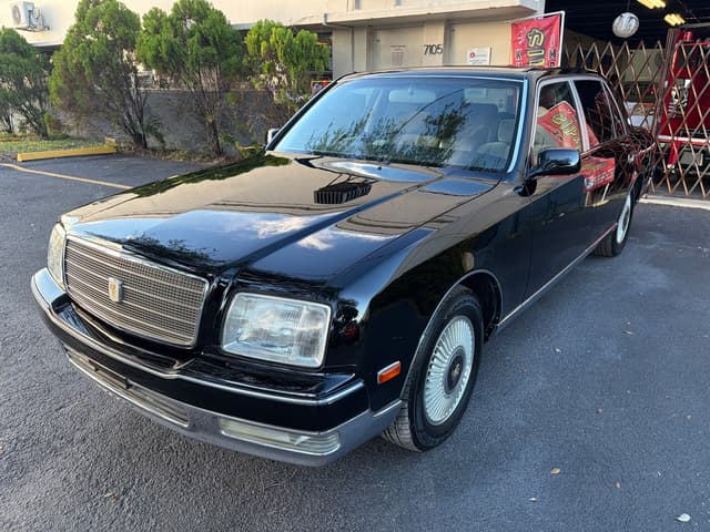 1997 Toyota Century JDM car for sale — photo 3 of 21