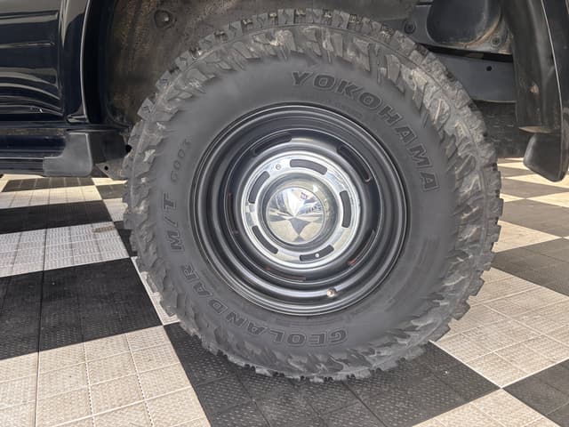 1996 Toyota Hilux Surf JDM car for sale — photo 7 of 25