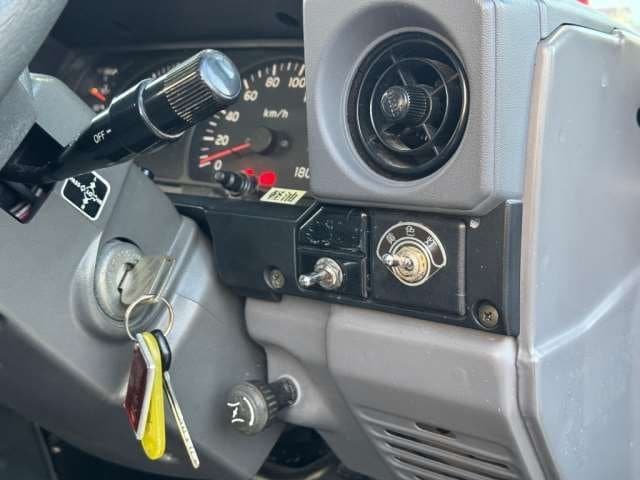 2001 Toyota Land Cruiser JDM car for sale — photo 25 of 25
