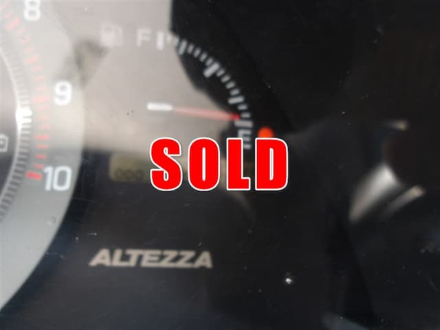 2000 Toyota Altezza JDM car for sale — photo 9 of 13