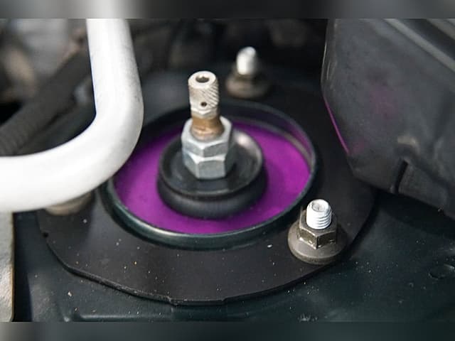 1999 Toyota Altezza JDM car for sale — photo 16 of 25