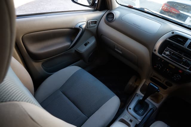 2000 Toyota RAV4 JDM car for sale — photo 22 of 25
