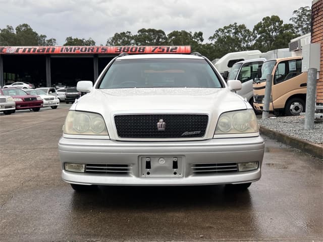 2000 Toyota Crown JDM car for sale — photo 2 of 16