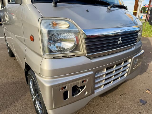 2000 Mitsubishi Town Box JDM car for sale — photo 10 of 25