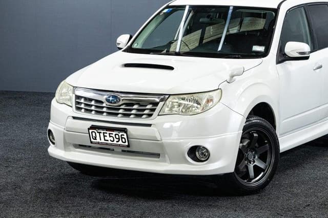 2011 Subaru Forester JDM car for sale — photo 2 of 20