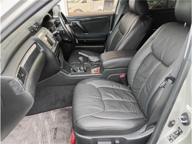 2003 Toyota Crown JDM car for sale — photo 13 of 24