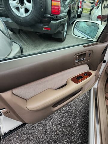 1995 Toyota Celsior JDM car for sale — photo 43 of 44