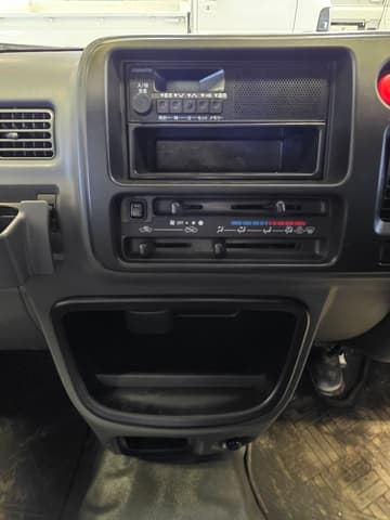 2009 Daihatsu Hijet JDM car for sale — photo 5 of 7