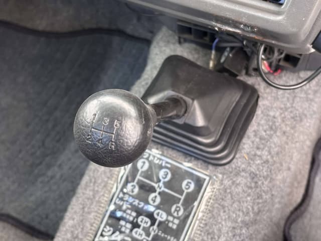 1997 Suzuki Jimny JDM car for sale — photo 20 of 25