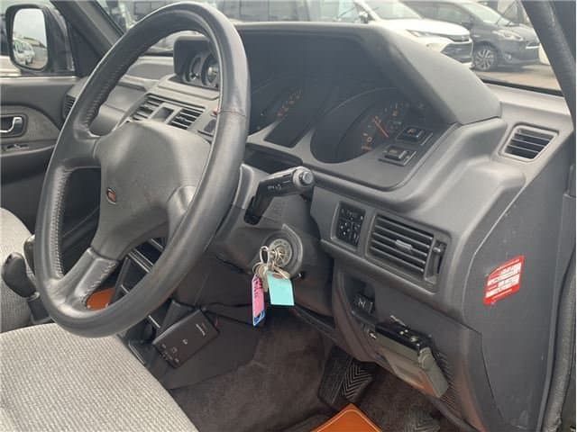 1992 Mitsubishi Pajero JDM car for sale — photo 15 of 25