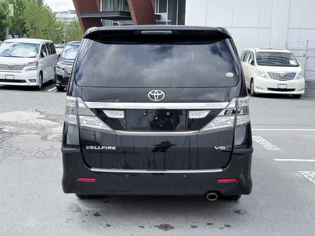 2008 Toyota Vellfire JDM car for sale — photo 5 of 13