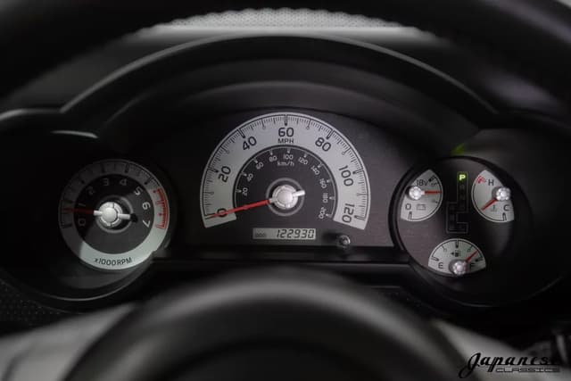 2011 Toyota Fj Cruiser JDM car for sale — photo 14 of 25