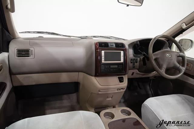 1999 Toyota Grand Hiace JDM car for sale — photo 9 of 25