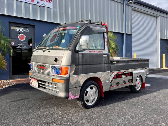 1997 Daihatsu Hijet JDM car for sale — photo 3 of 20