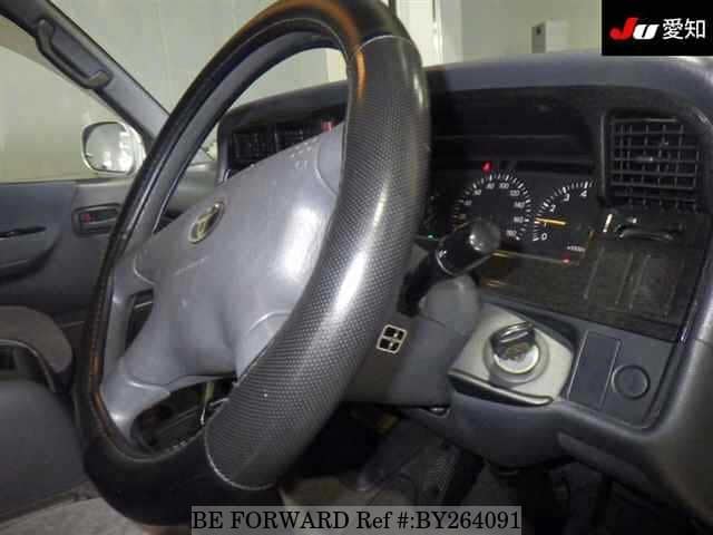 2003 Toyota HiAce JDM car for sale — photo 3 of 8