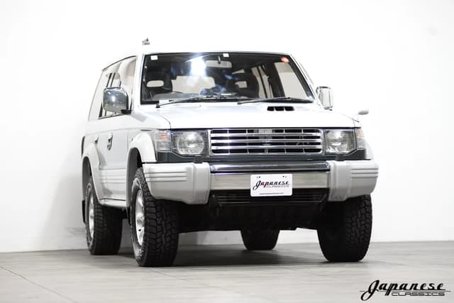 1993 Mitsubishi Pajero JDM car for sale — photo 3 of 25