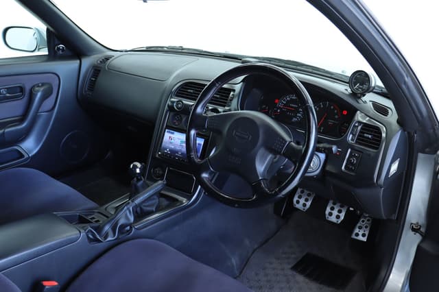 1997 Nissan Skyline JDM car for sale — photo 8 of 25