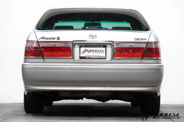 1998 Toyota Crown JDM car for sale — photo 7 of 25