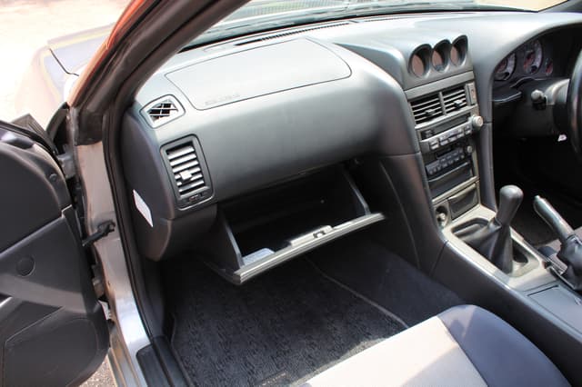 1998 Nissan Skyline JDM car for sale — photo 22 of 25