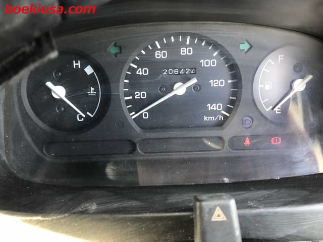1999 Daihatsu Hijet JDM car for sale — photo 18 of 22