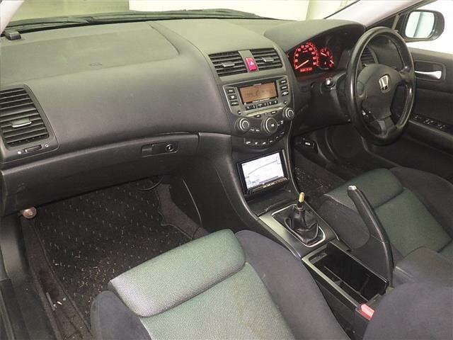 2007 Honda Accord JDM car for sale — photo 4 of 10