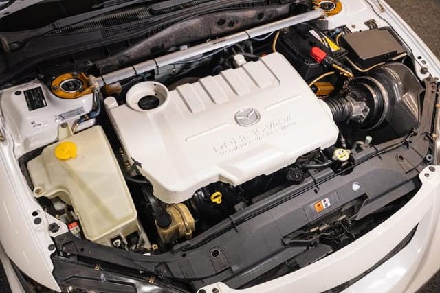 2004 Mazda Atenza JDM car for sale — photo 16 of 20