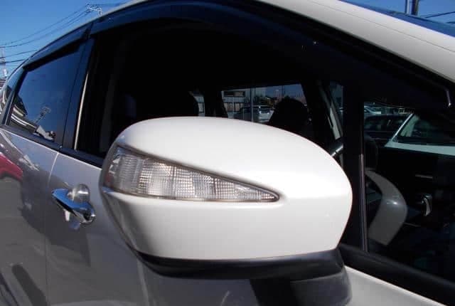 2011 Honda Odyssey JDM car for sale — photo 14 of 20