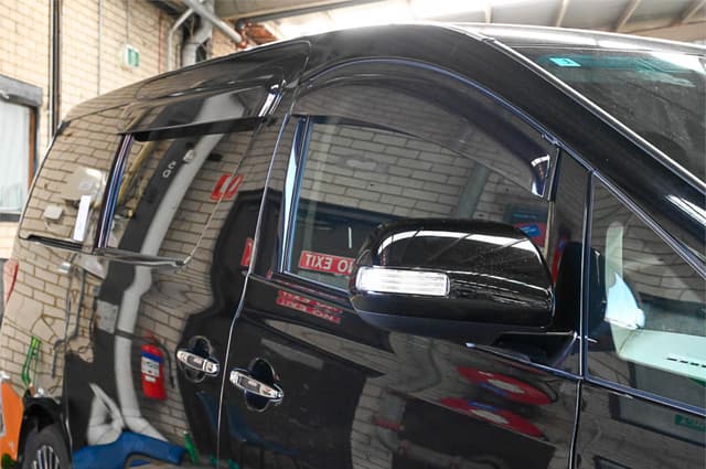 2012 Toyota Alphard JDM car for sale — photo 3 of 10