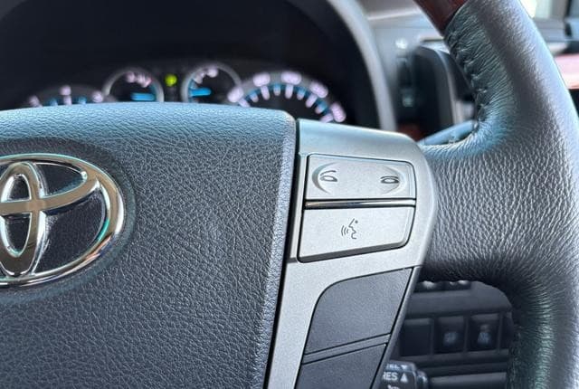 2011 Toyota Alphard JDM car for sale — photo 19 of 25