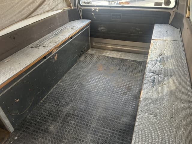 1996 Toyota HiAce JDM car for sale — photo 16 of 25