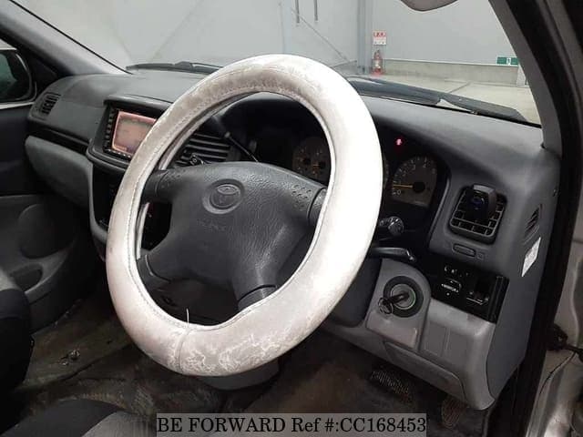2000 Toyota Regius JDM car for sale — photo 3 of 8