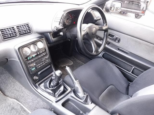 1991 Nissan Skyline JDM car for sale — photo 14 of 25