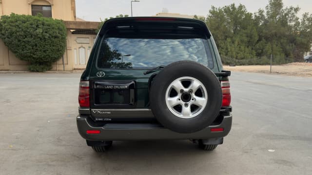 1998 Toyota Land Cruiser JDM car for sale — photo 4 of 25