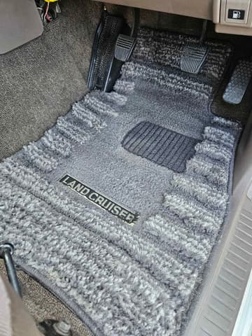 1996 Toyota Land Cruiser JDM car for sale — photo 9 of 17