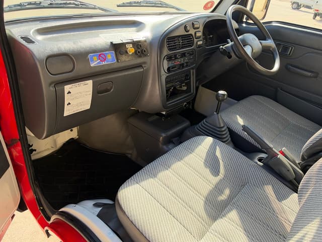 1999 Daihatsu Hijet JDM car for sale — photo 13 of 20