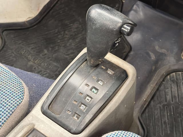 2000 Mitsubishi Minicab JDM car for sale — photo 19 of 25