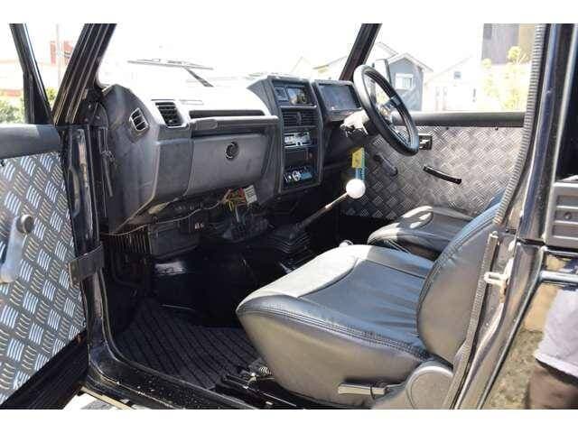 1993 Suzuki Jimny JDM car for sale — photo 12 of 18