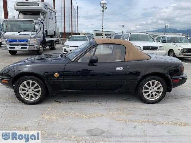 1995 Mazda Roadster (Eunos Roadster / MX-5) JDM car for sale — photo 2 of 25